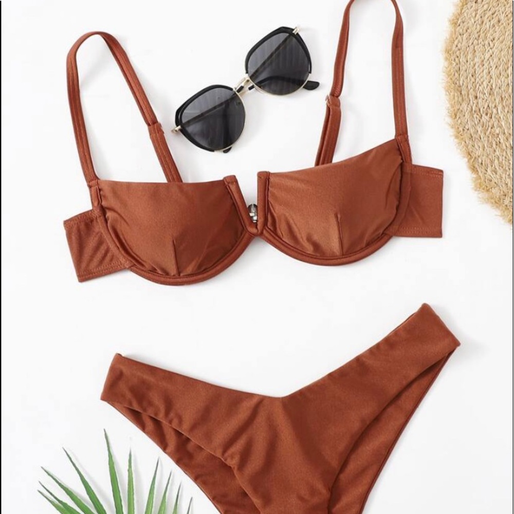 NEW Underwire High Cut Bikini